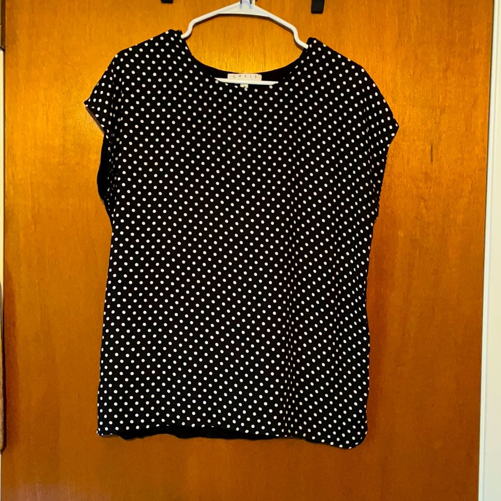 Medium black and white dress shirt